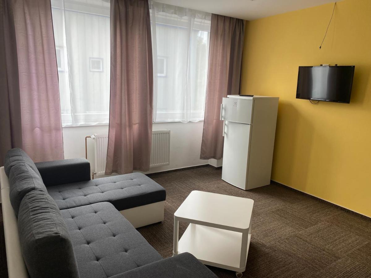 Penzion&restaurant Teplanka Považská Bystrica Esterno foto