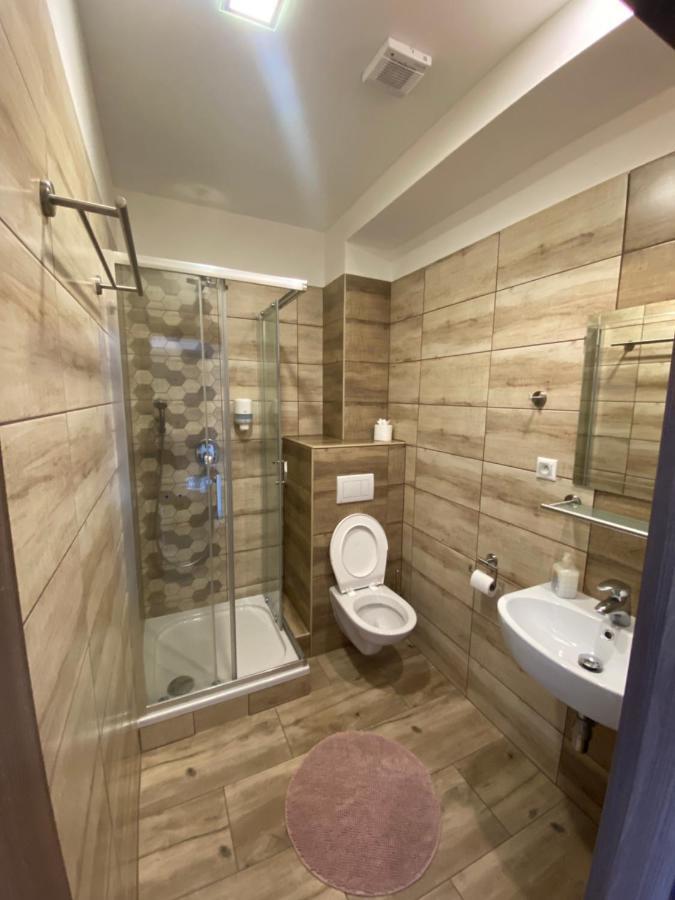 Penzion&restaurant Teplanka Považská Bystrica Esterno foto
